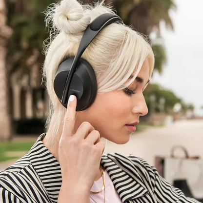 Audífonos Bose 700 Tipo Diadema con Cancelación de Ruido Total y Bluetooth