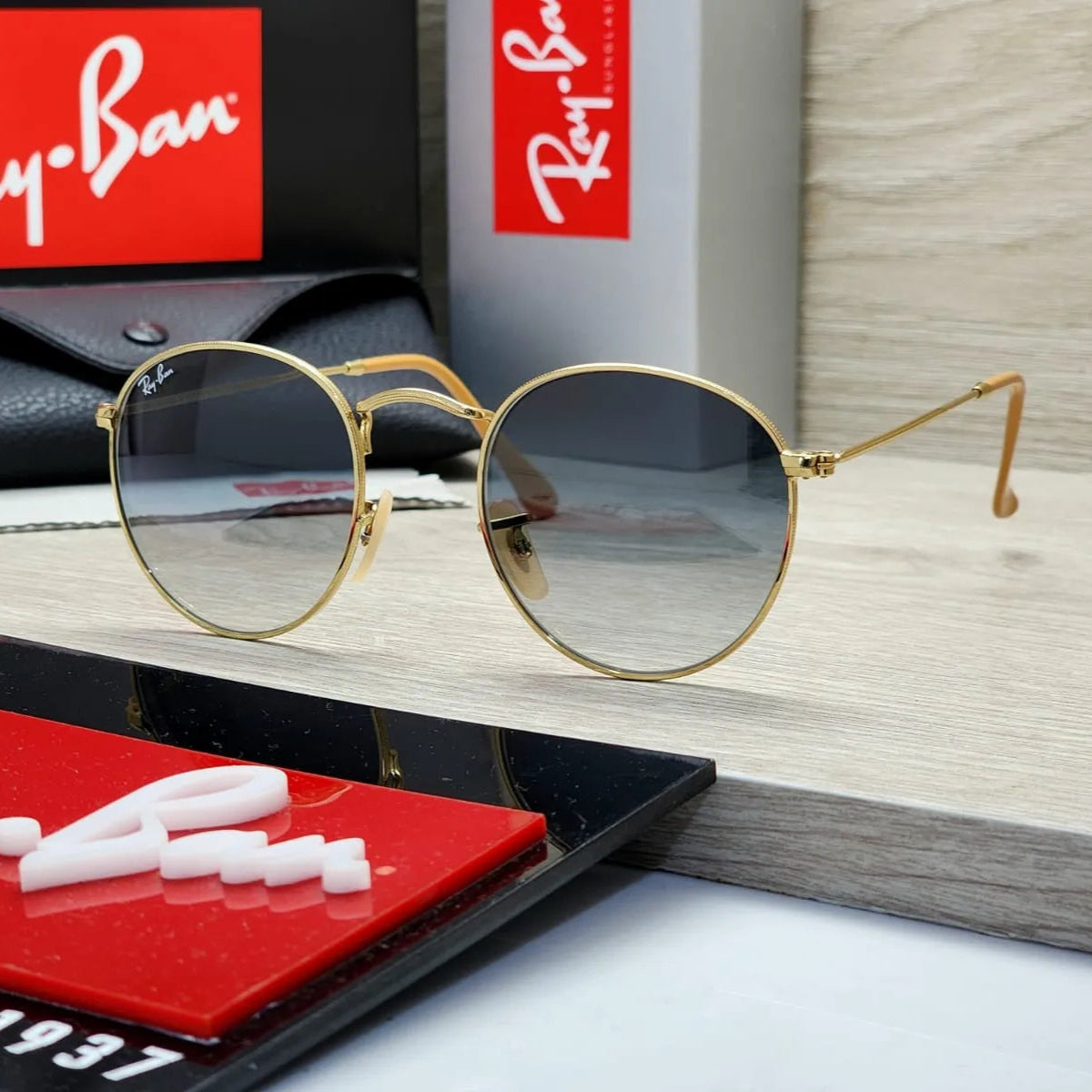 Ray-Ban Model Round 1.1 – Atemporal